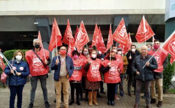 UGT se ha vuelto a movilizar hoy en Córdoba, igual que en el resto de provincias andaluzas por la dignidad de los docentes andaluces.