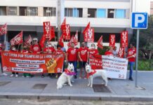 UGT SERVICIOS PÚBLICOS SE CONCENTRA PARA DENUNCIAR LA DEFICIENTE SITUACIÓN QUE ATRAVIESA EL SECTOR DE LA ENSEÑANZA