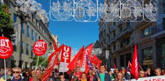 UGT Y CCOO SE MANIFIESTAN POR LA FIRMA DEL CONVENIO DE ANDALUCÍA EMPRENDE TRAS 15 AÑOS SIN RENOVARSE