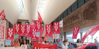 UGT Servicios Públicos se manifiesta por los Técnicos/as de Grado Medios y Superior